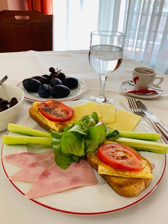 Hotel Victoria 클루지나포카 외부 사진